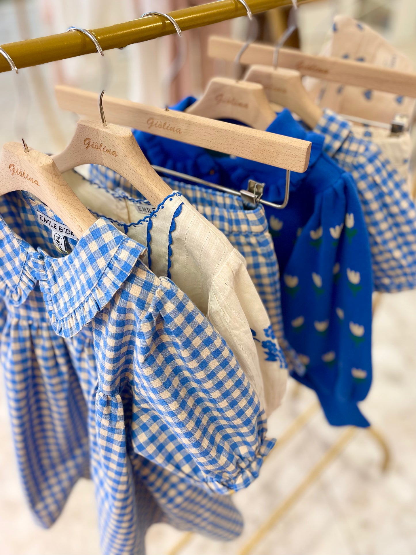 Completo Maglia tulipani con blusa e shorts