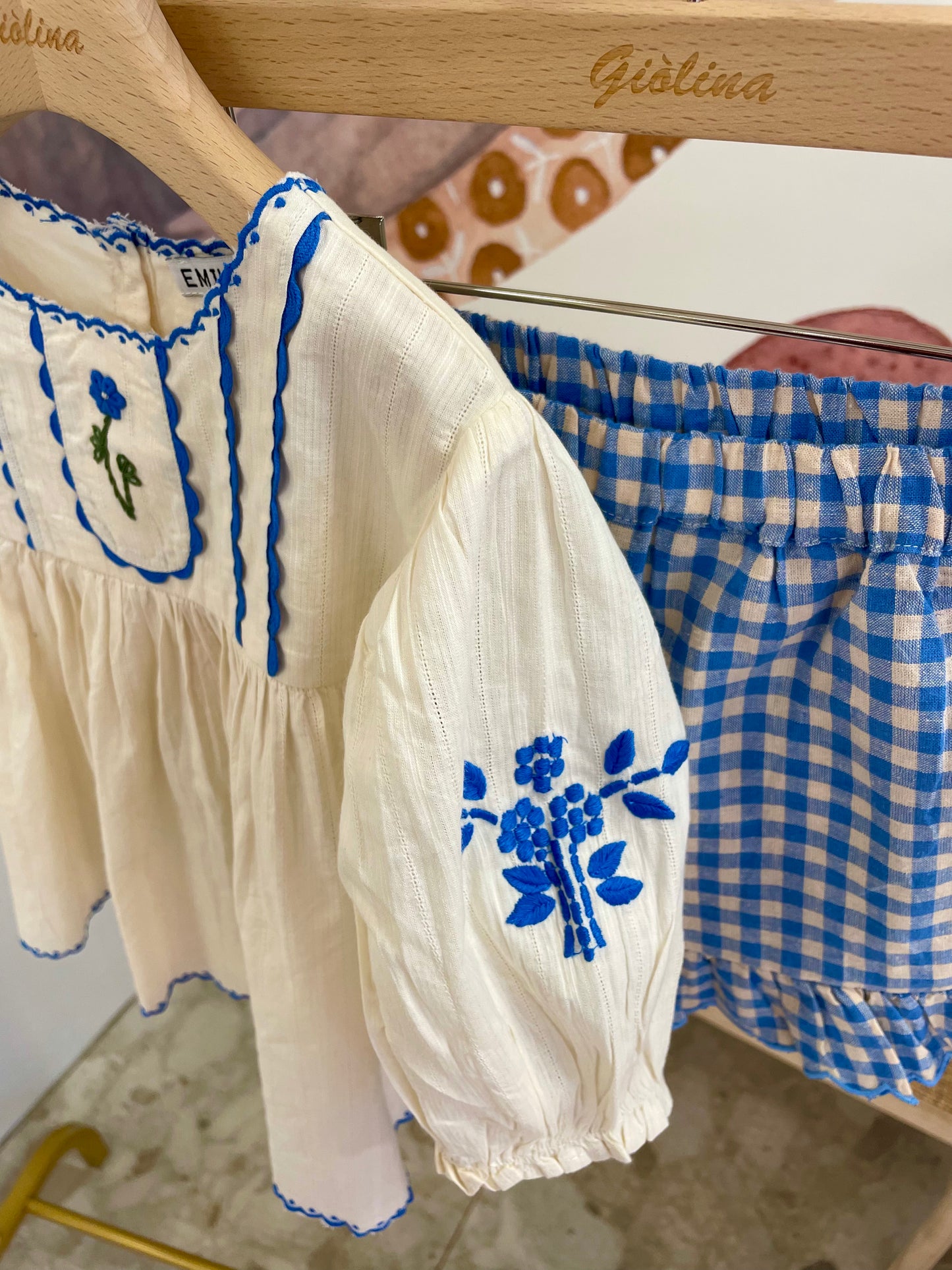 Completo Maglia tulipani con blusa e shorts