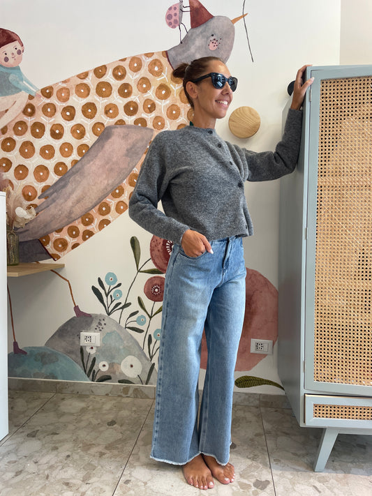 Denim sfrangiato a vita alta con cardigan doppia allacciatura