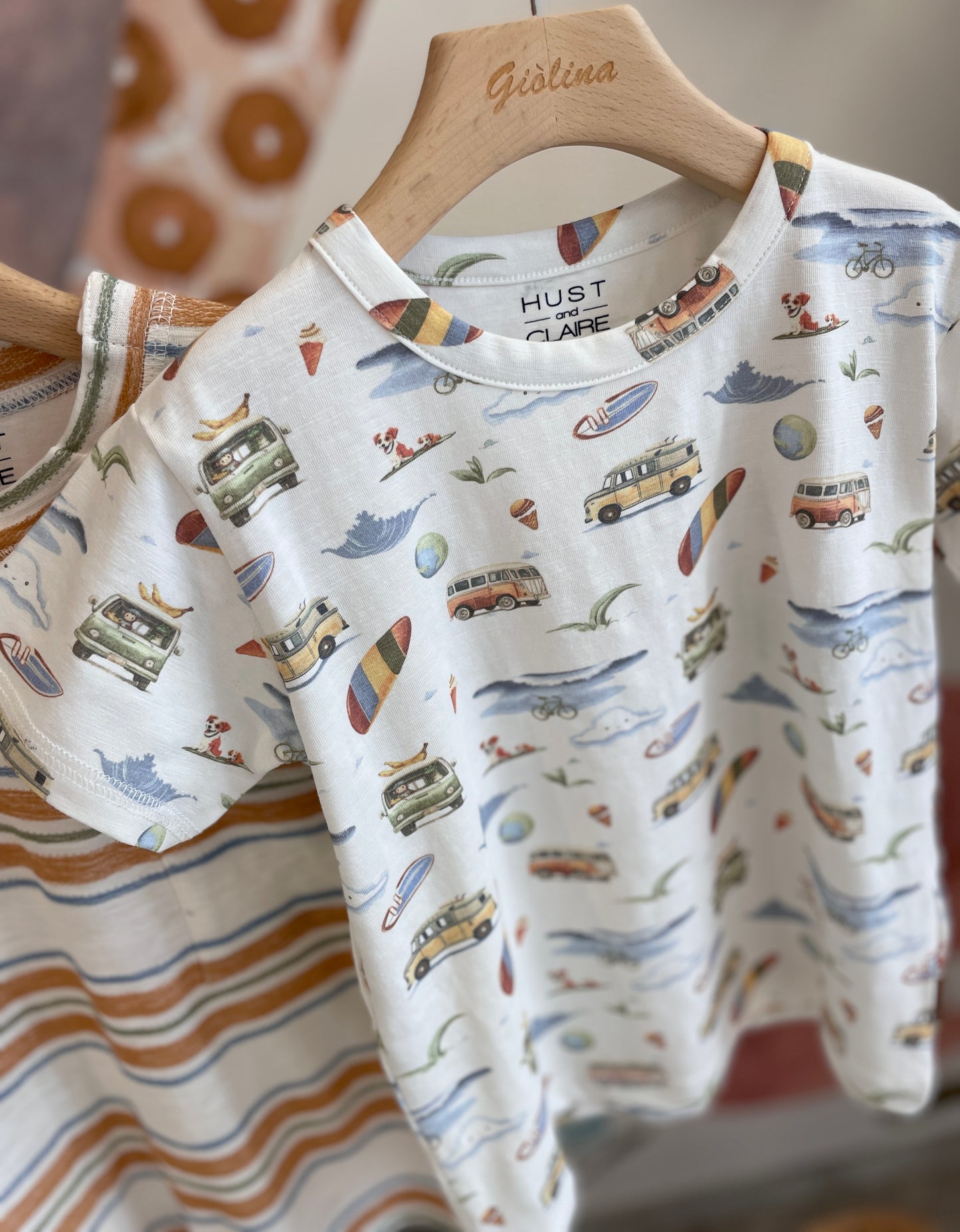 Estate t-shirt stampate con pantalone cargo verde