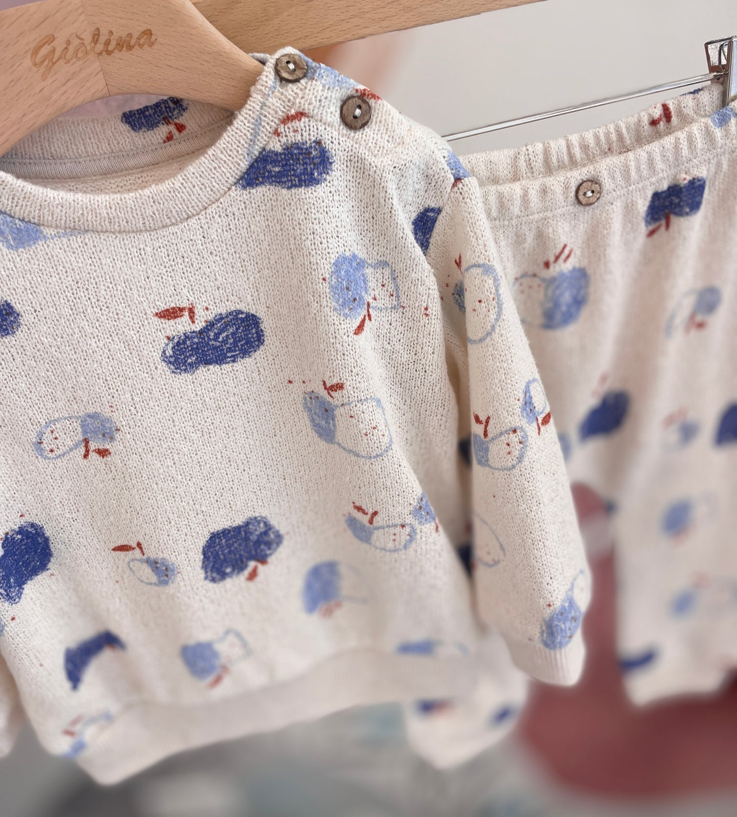 Completo baby in cotone garzato mele azzurre