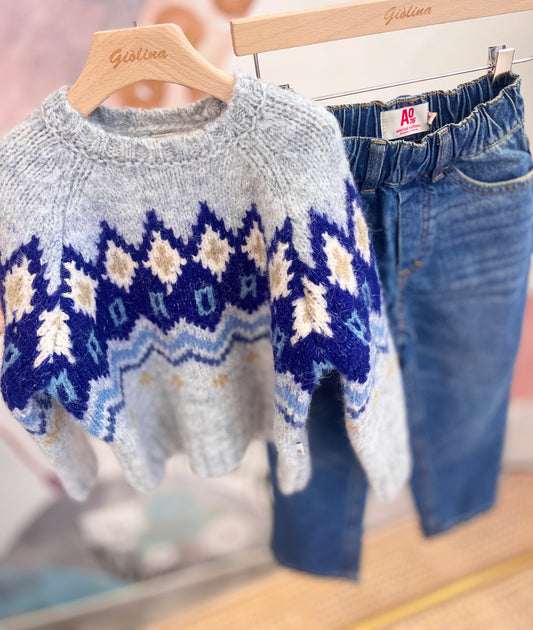 Maglione  novergese grigio e blu con un denim di Roy