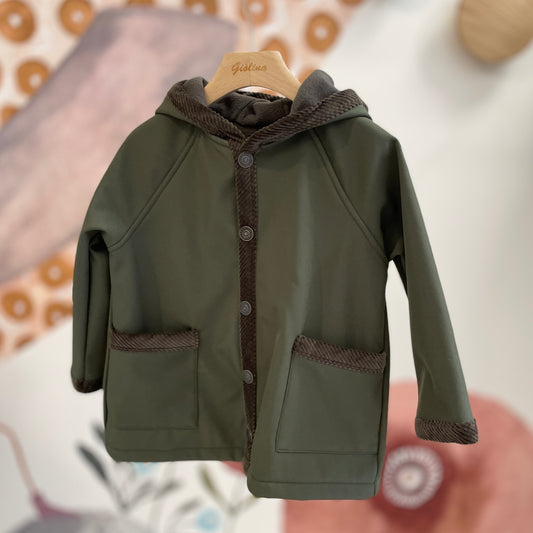 Giacca cerata con cappuccio verde militare
