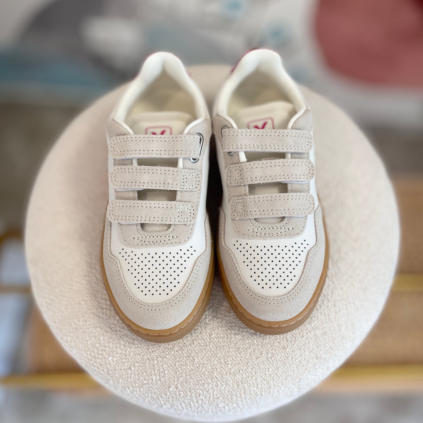 Sneakers veja con strappi Bianca e Fuxia