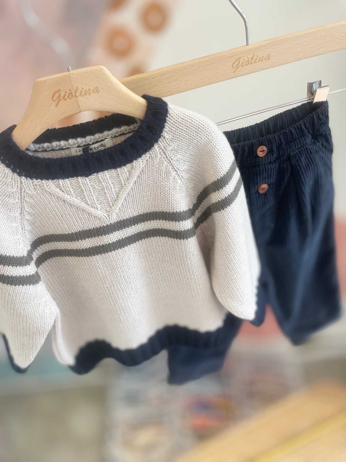 Pullover con pantalone in velluto blu