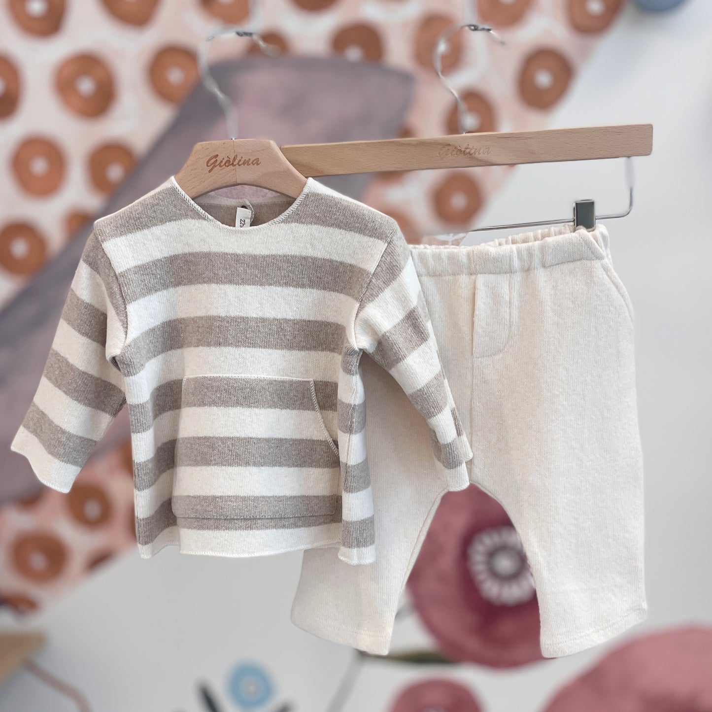 Completo maglia rigata e pantalone baggy