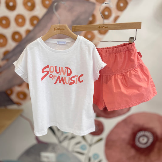 T-shirt “sound of Music “ e shorts arancio