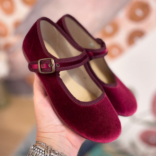 Ballerina Pisamonas bordeaux con cinturino