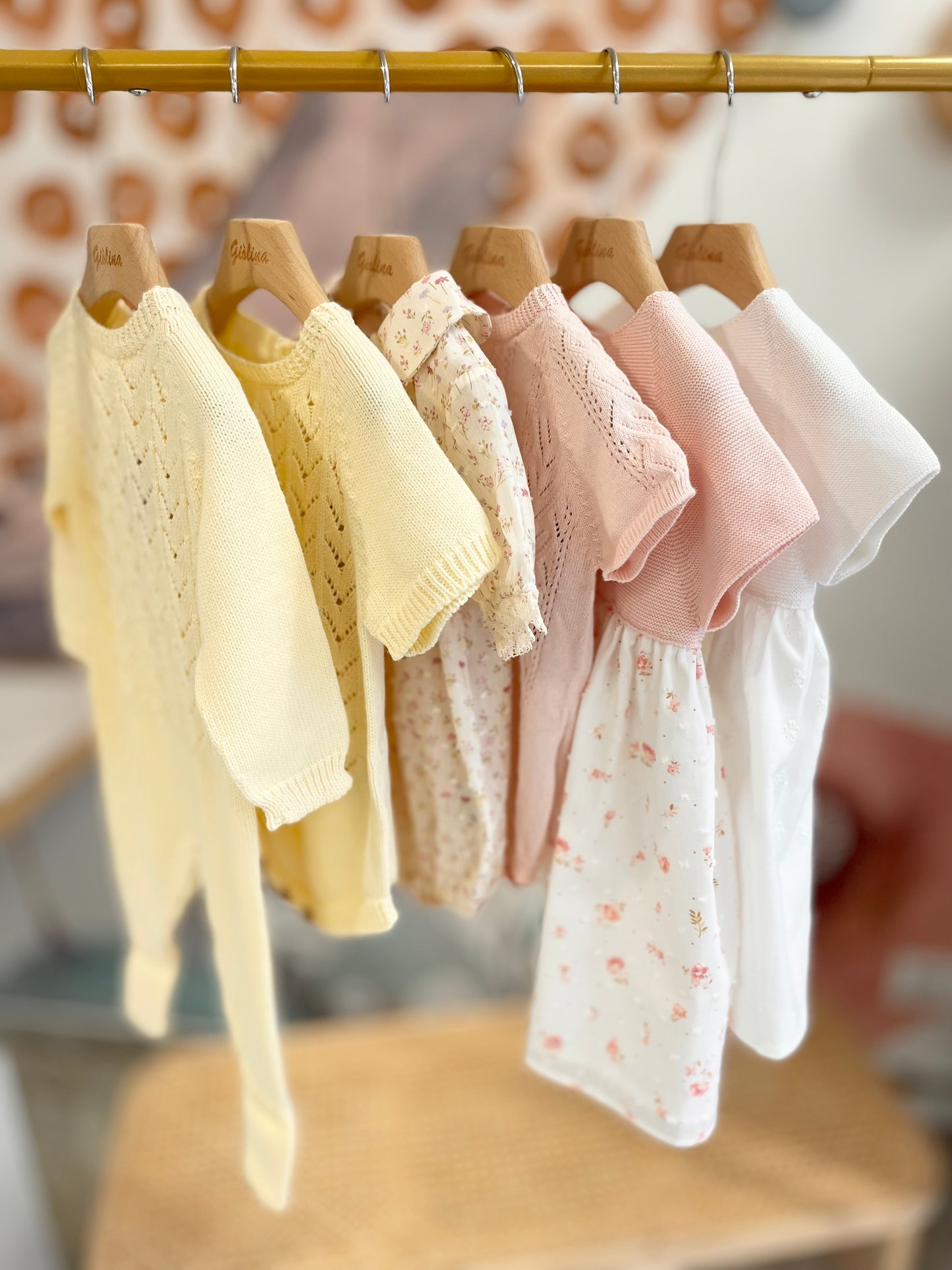 Pagliaccetto e tutina  traforato in maglia di cotone giallo