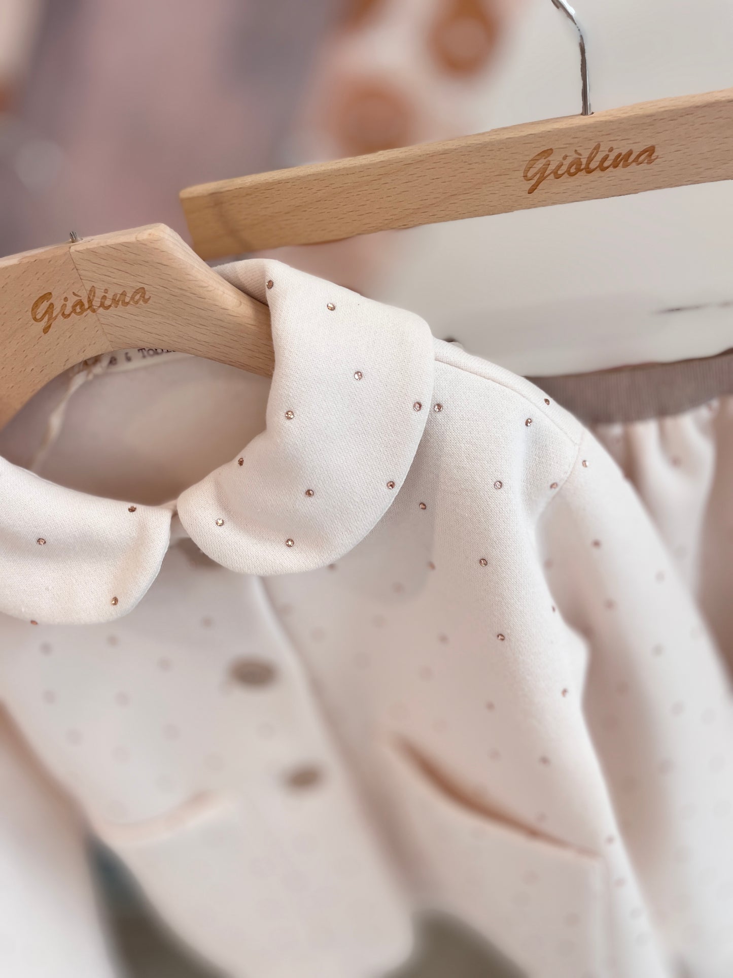 Completo giacca e gonna in felpa  con punti luce Swarovski