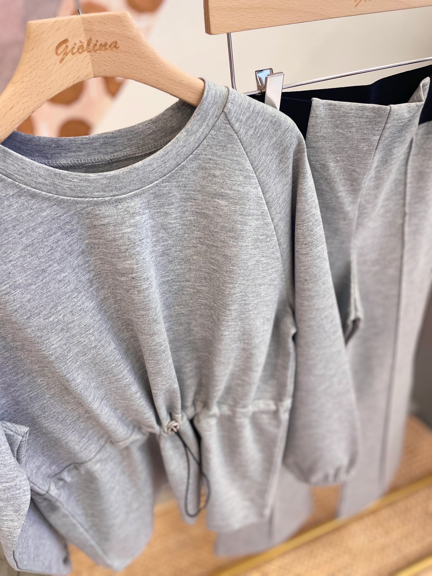 Completo sportivo grigio mélange con pantajazz