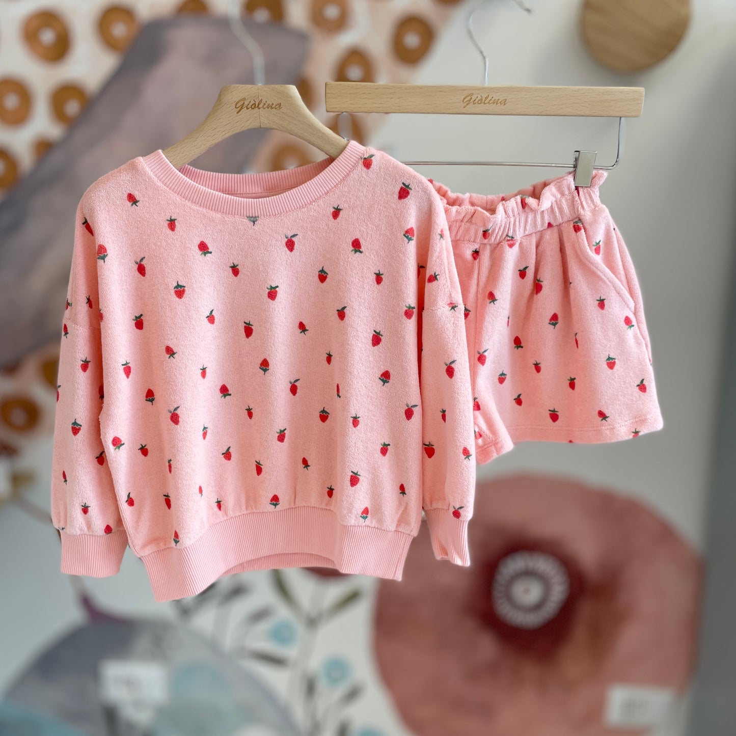 Felpina fragoline t-shirt stampate e gonnellina in voile