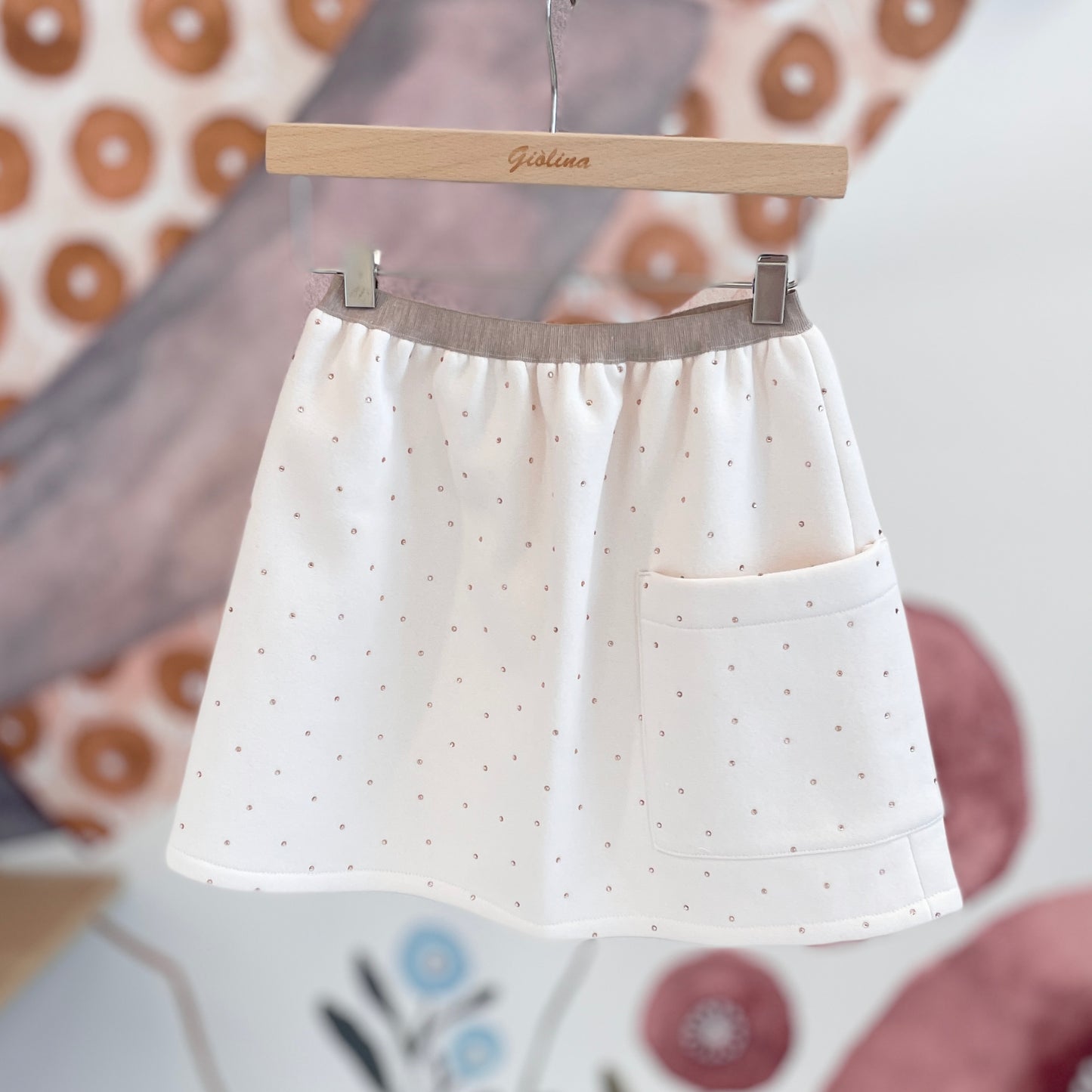 Completo giacca e gonna in felpa  con punti luce Swarovski