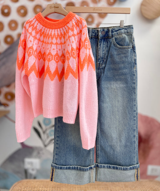 Maglia nordica fluo con denim risvolto e maglia rigata