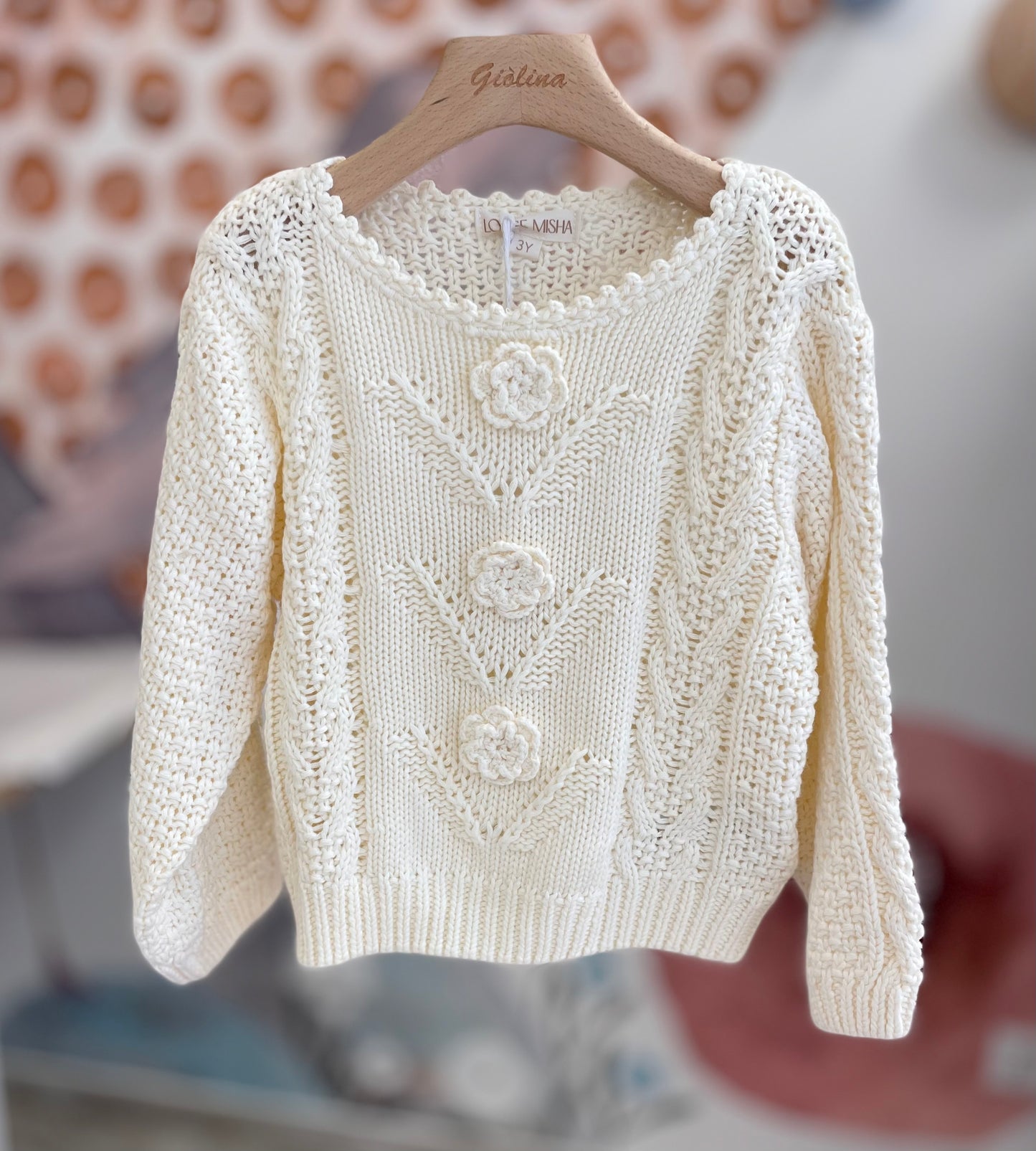 Maglia traforata con shorts