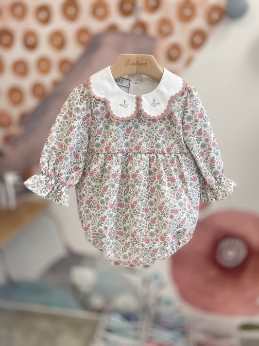 Pagliaccetto in fantasia floreale liberty con colletto ricamato