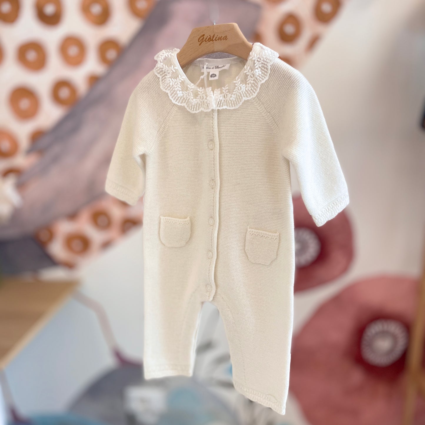 Tutina panna con colletto