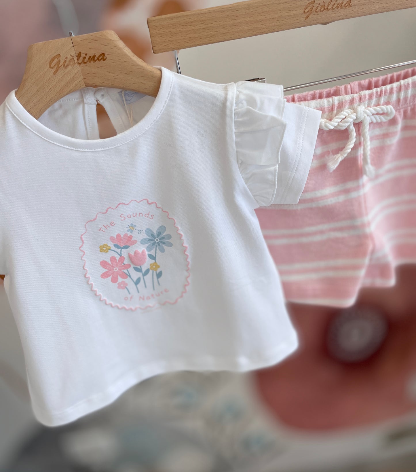 Mix&Match Abito riga rosa, T-shirt baby stampa fiorellini o top rigata con fiocchi retro + shorts