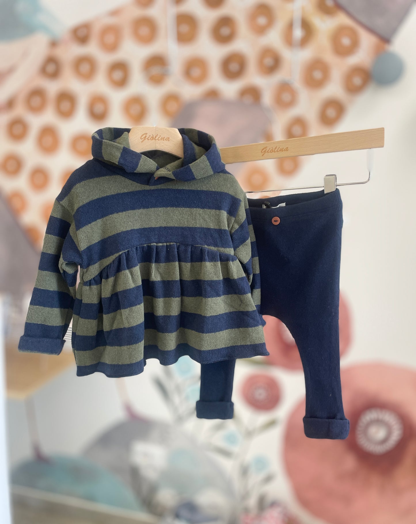 Compelto mini abito in cotone caldo rigato con leggings a costine