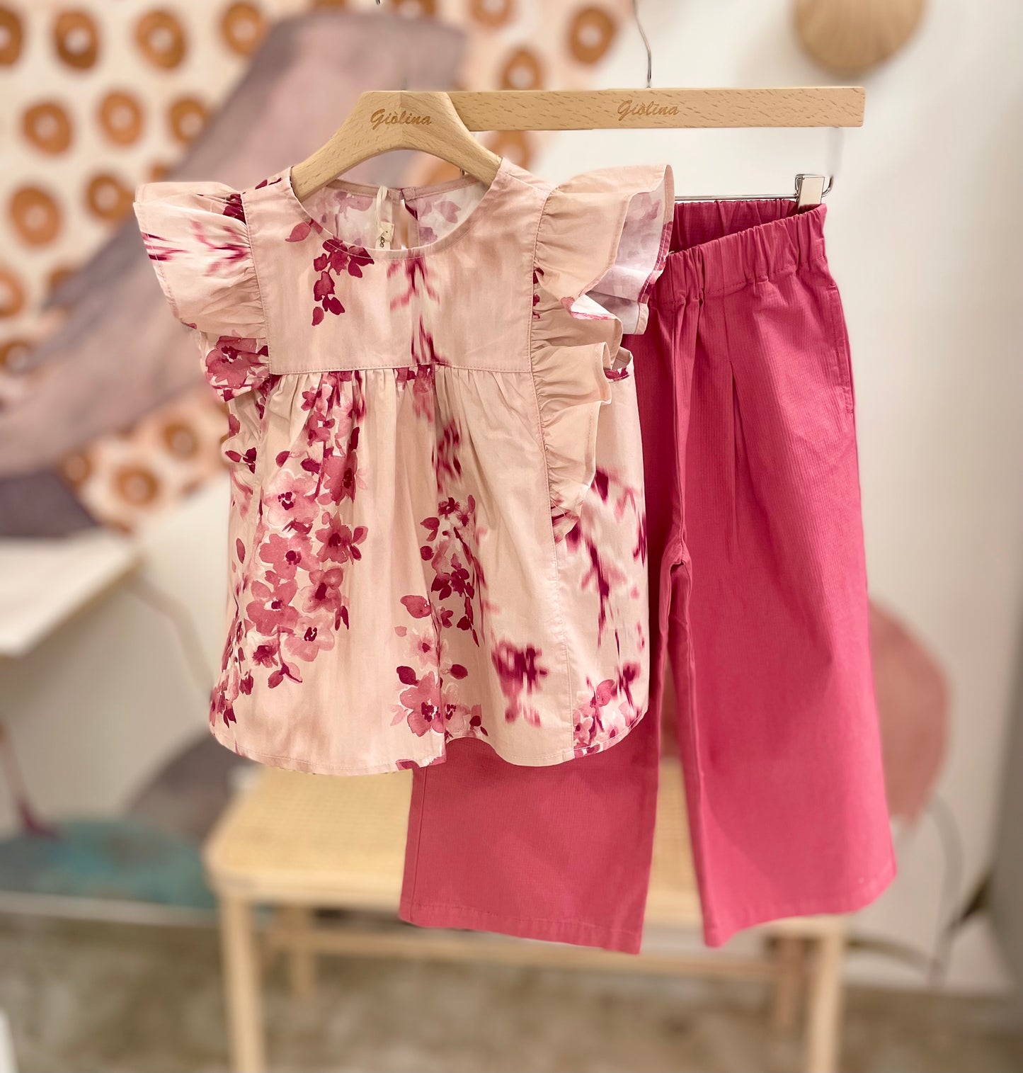 Giacca a camicia con pantaloni palazzo e camicia stampa floreale