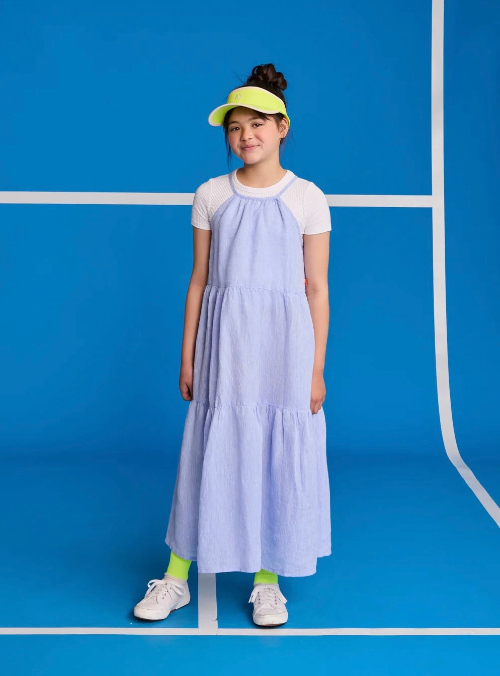 Abito lungo in lino con scollo all’americana