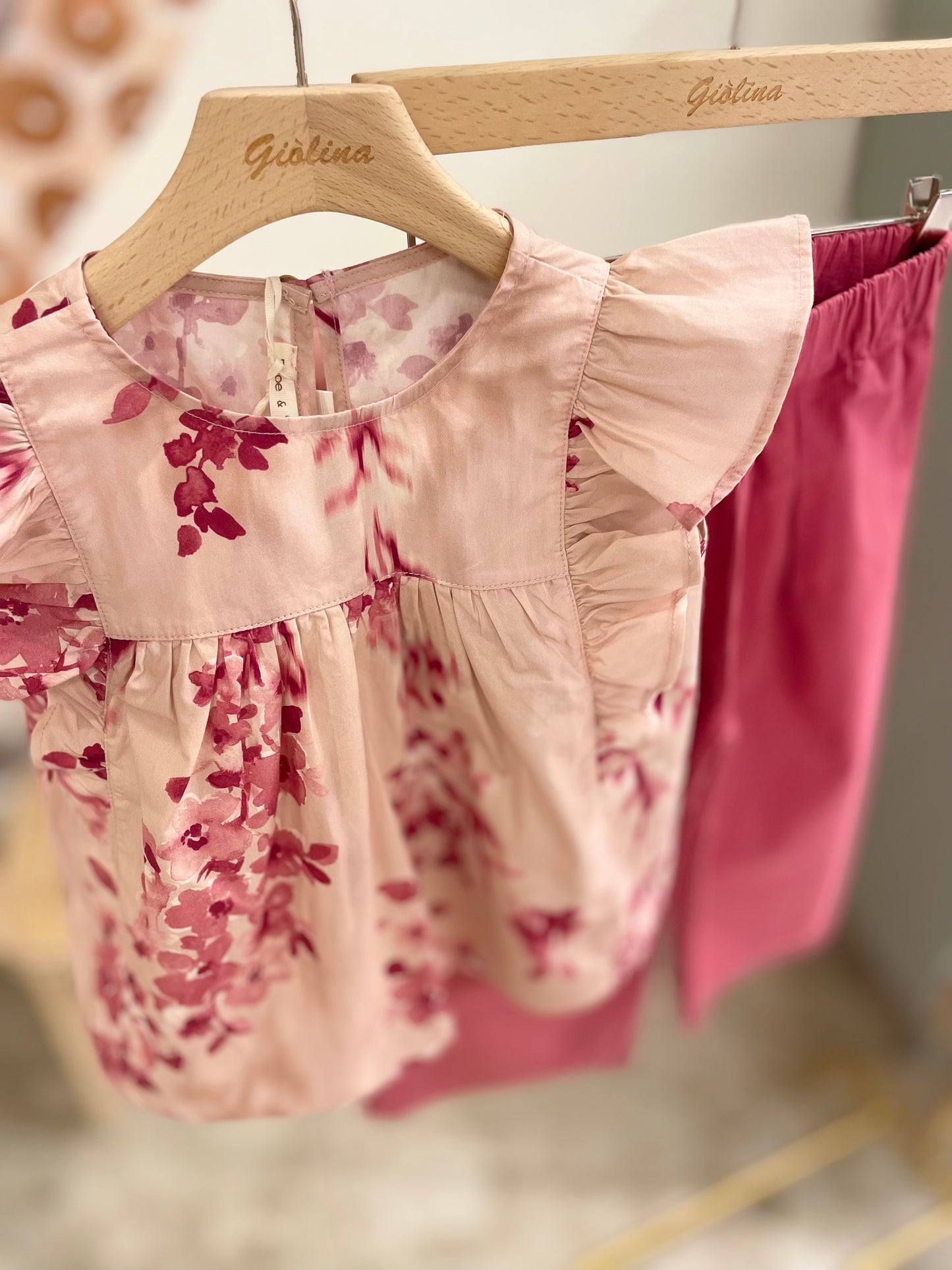 Giacca a camicia con pantaloni palazzo e camicia stampa floreale