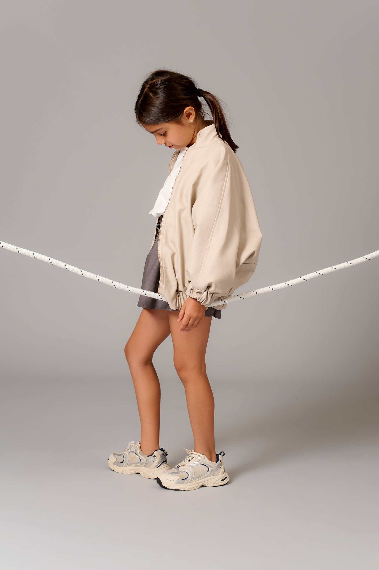 Bomber ecopelle beige con zip