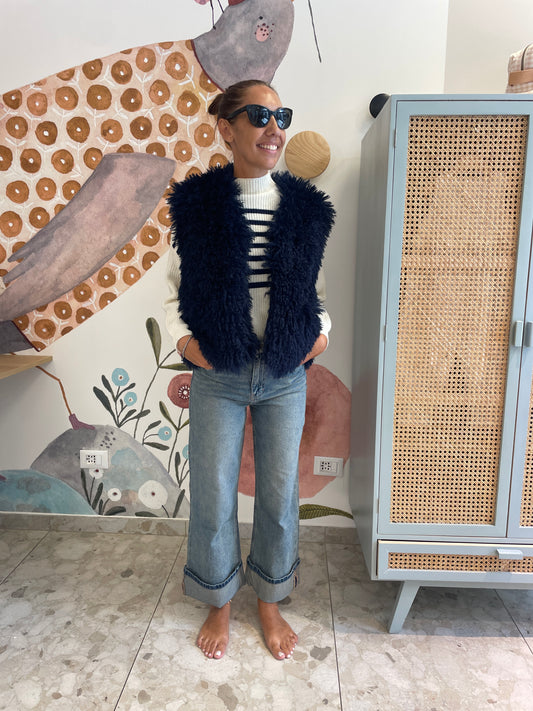 Gilet con maglia rigata e denim con risvolto