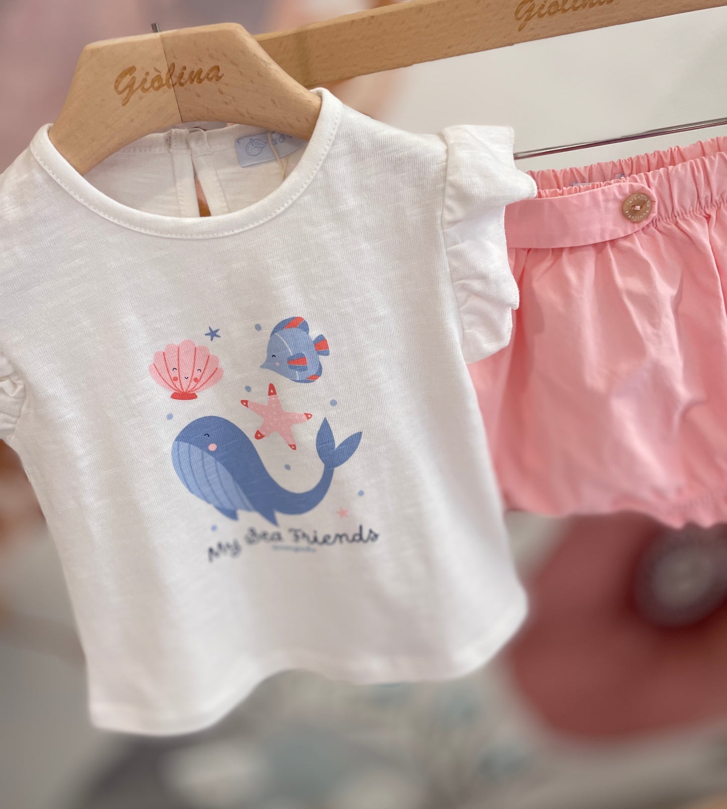 Completo T-shirt balena con bloomer rosa