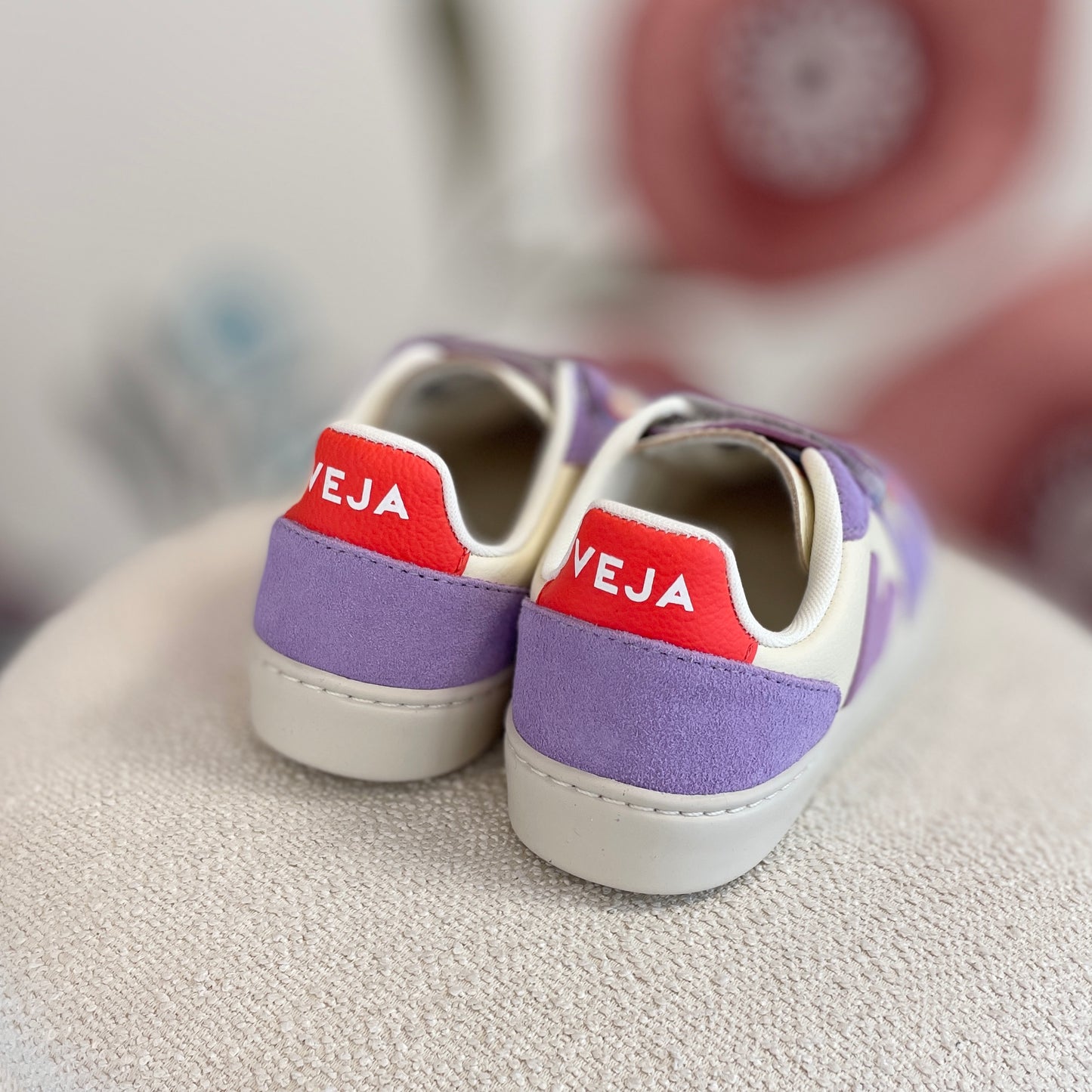 Sneakers veja lilla com chiusa a strappo