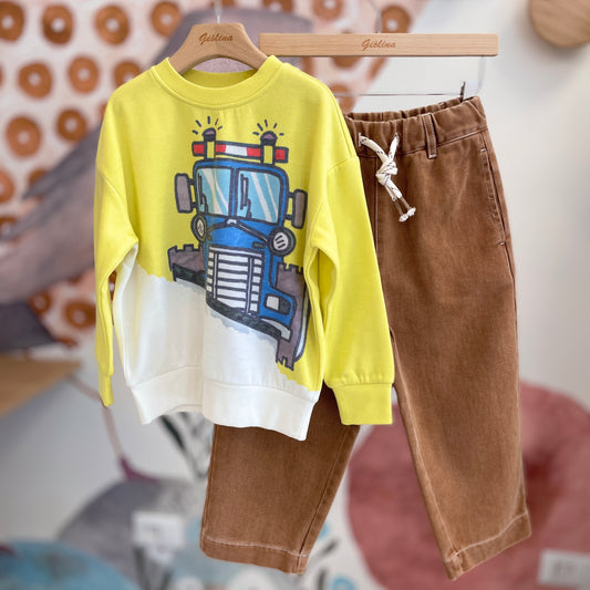 Felpa stampa camion con pantalone bruciato