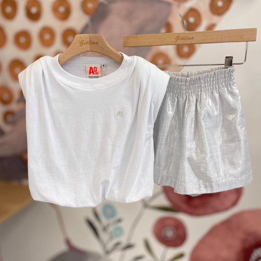 Top rimborsato con shorts argento