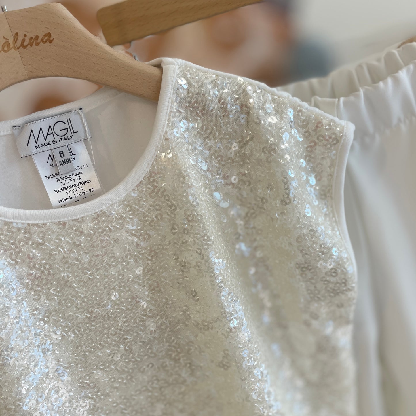 T-shirt paillettes con blazer e pantalone gaucho bi stretch latte