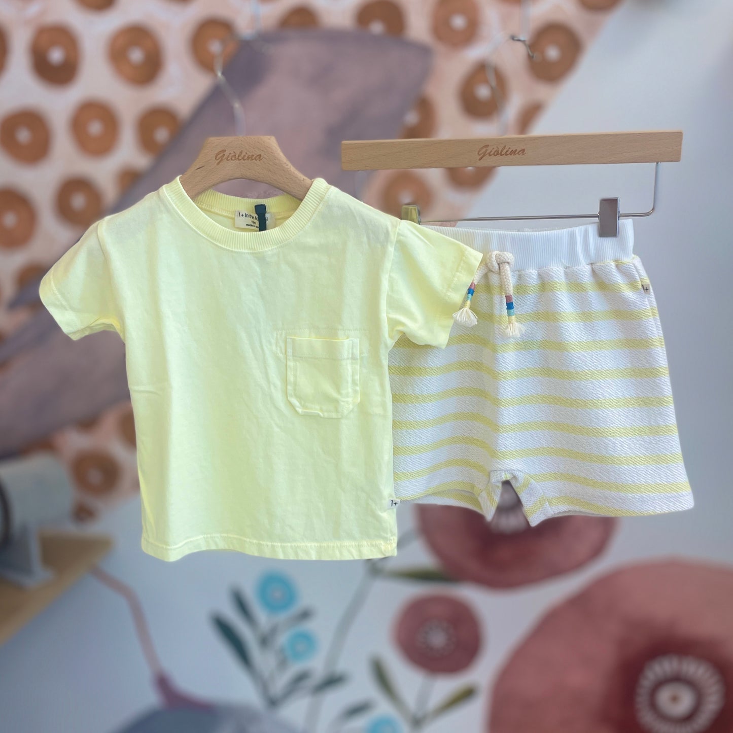 T-shirt lemon con bermuda rigato