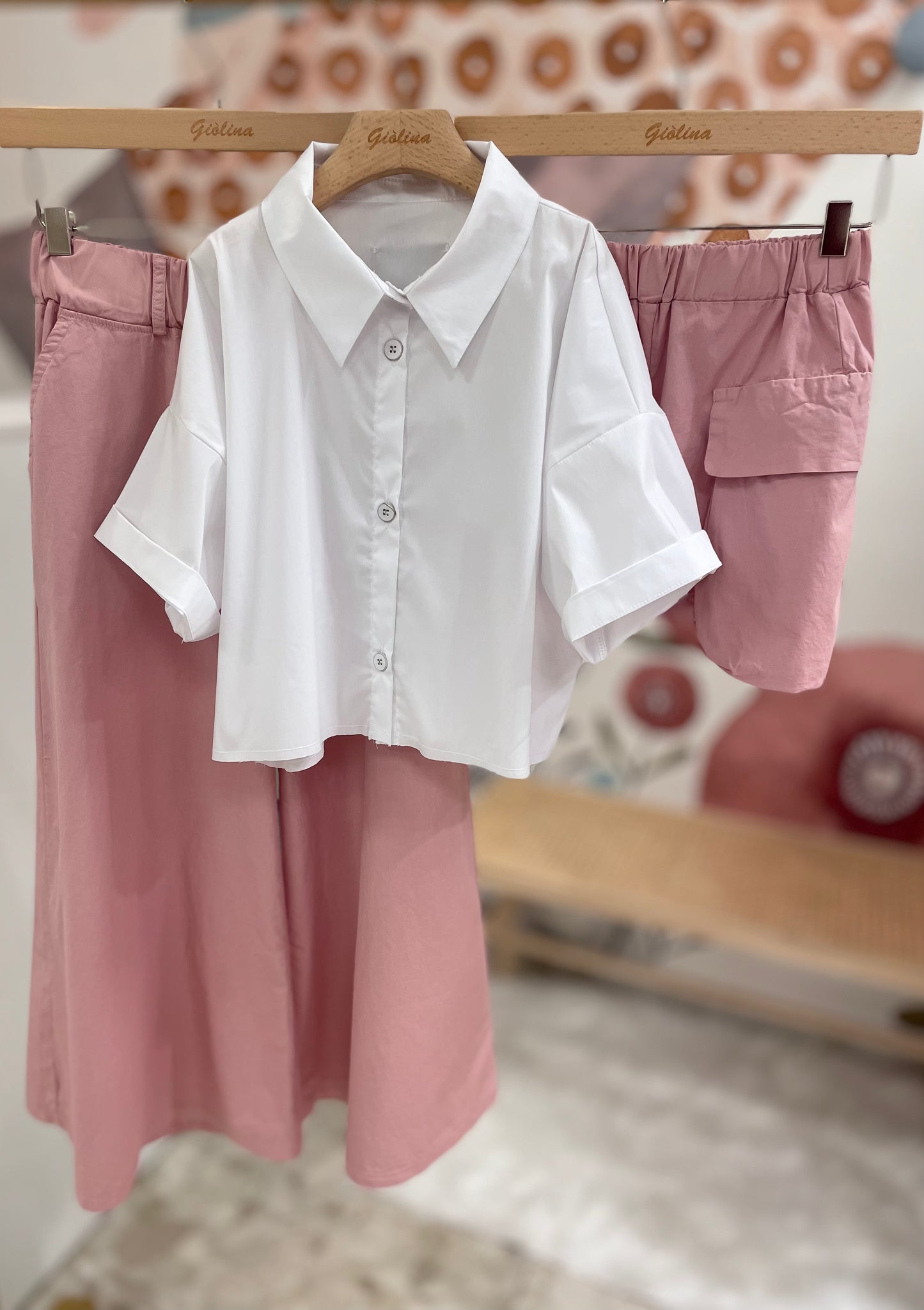 Completo camicia crop con pantalone malva  e shorts tasche
