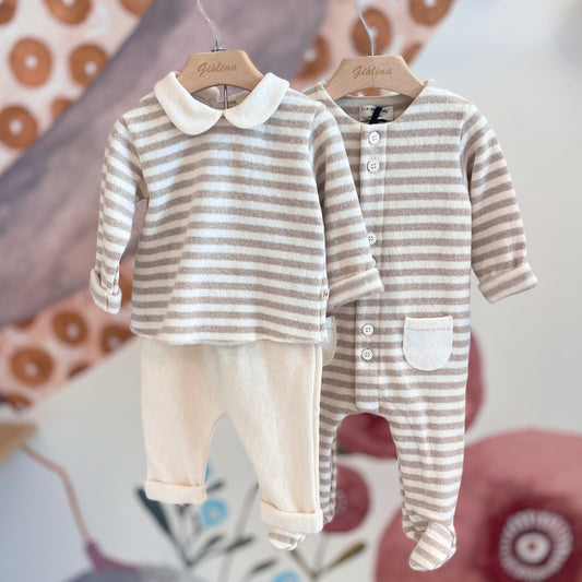 Completo felpina rigata con colletto nude con pantalone rigato