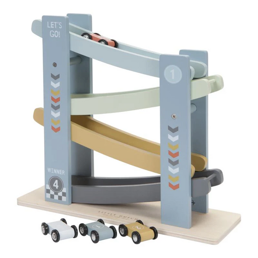 Rampa in legno con macchinine
